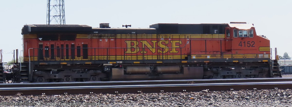 BNSF 4152